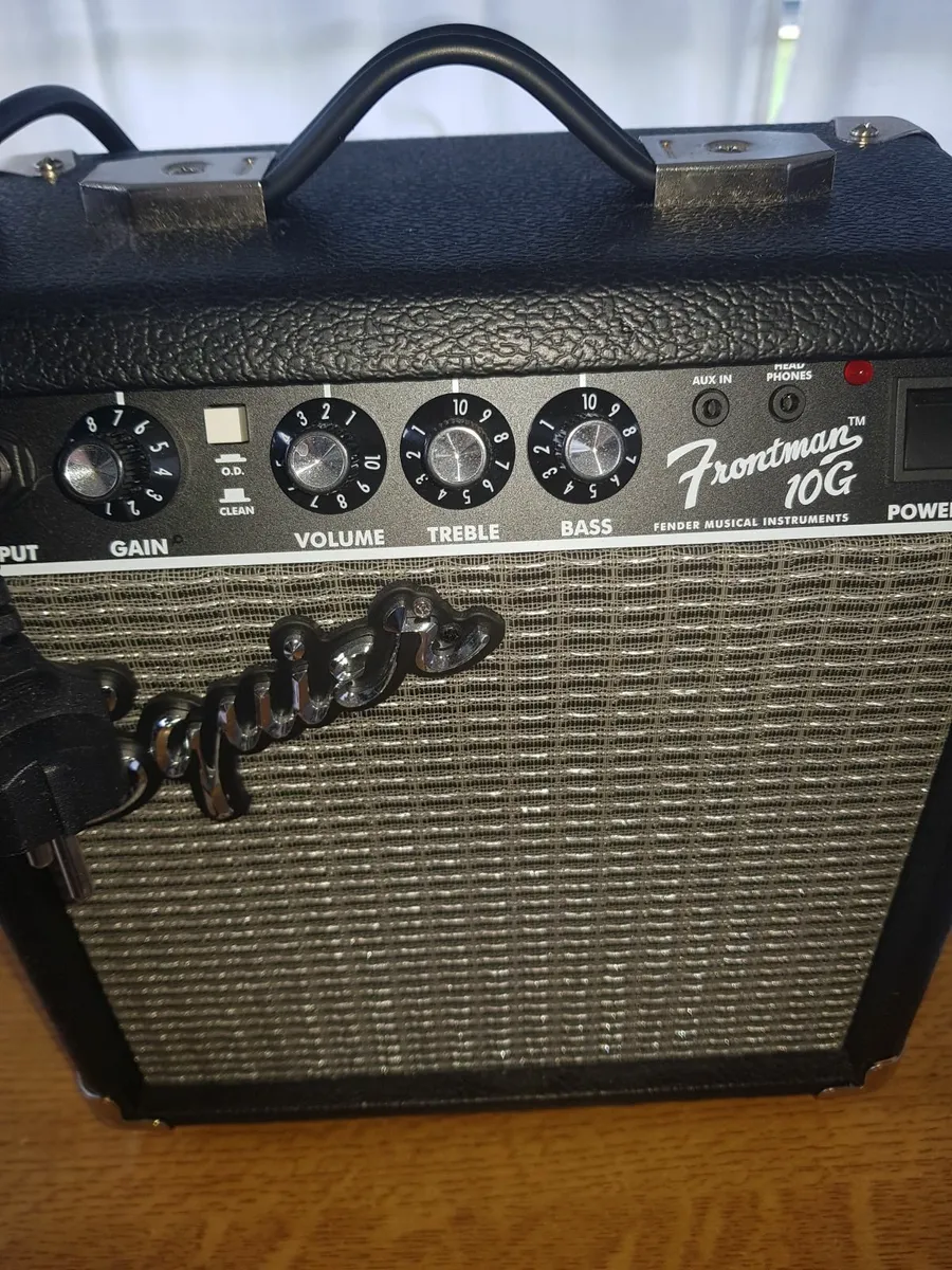 Squire frontman 10g Amp - Image 1