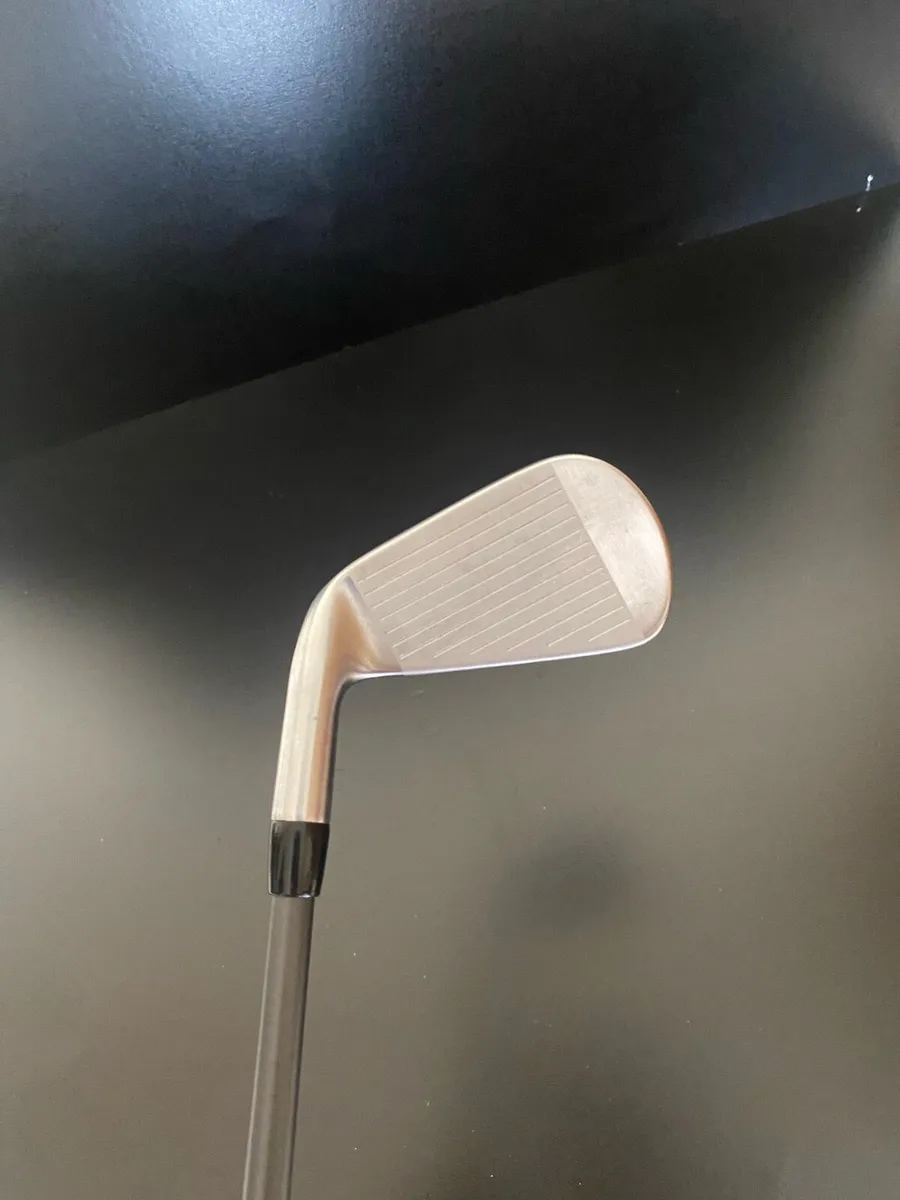 Titleist U500 4 iron - Image 3