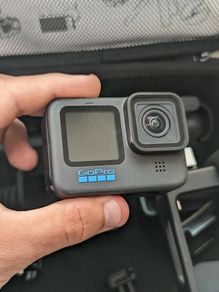 GoPro Hero 11 - Image 1