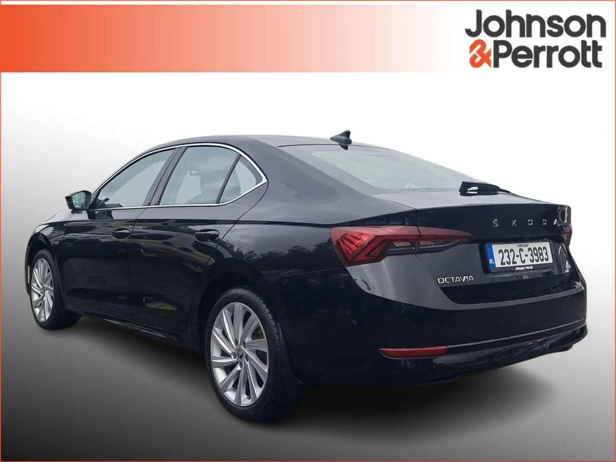 Skoda Octavia Style Automatic TOP Spec - Image 2