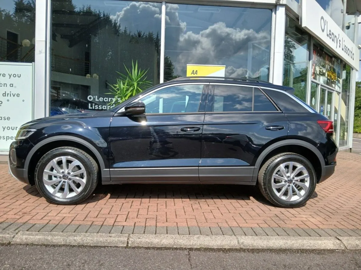Volkswagen T-Roc Edition 75 2.0tdi M6F 116HP - Image 4