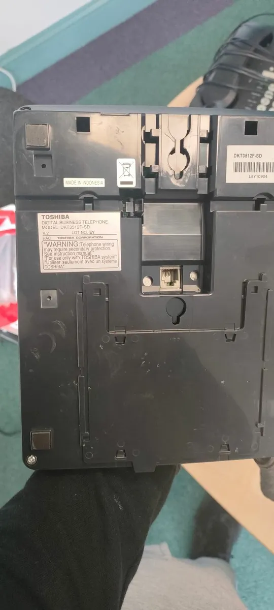 Toshiba strata DKT-3512F-SD - Image 3