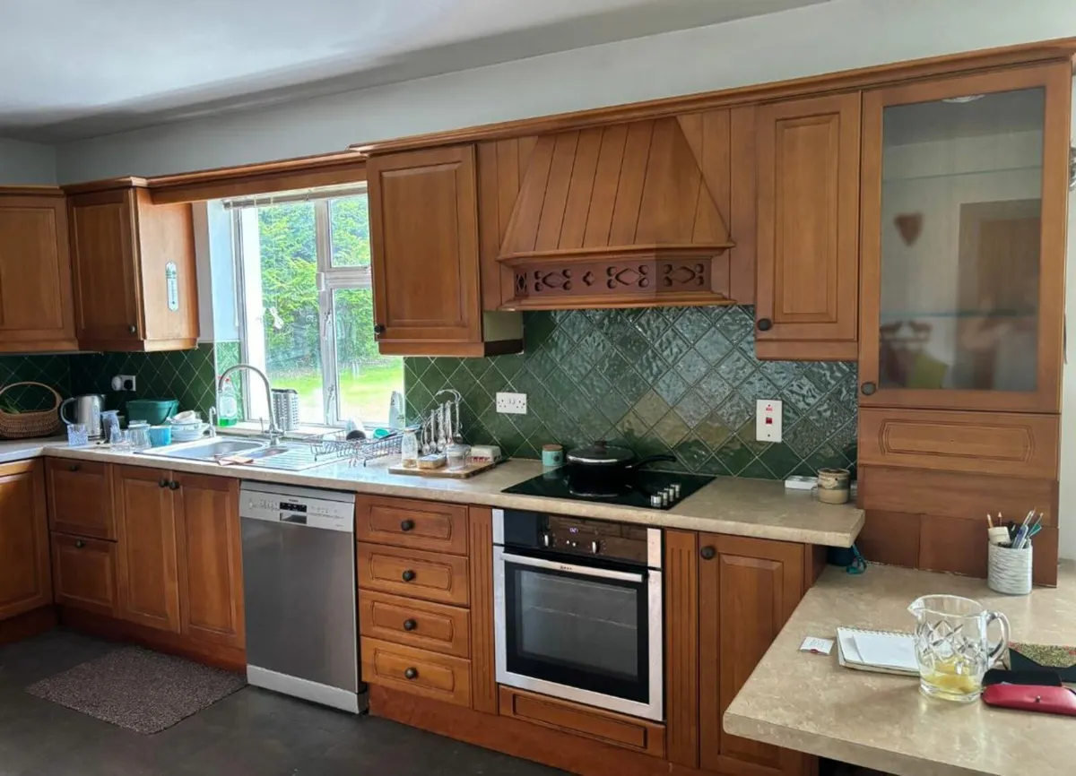 Cherry Wood Kitchen - Image 2