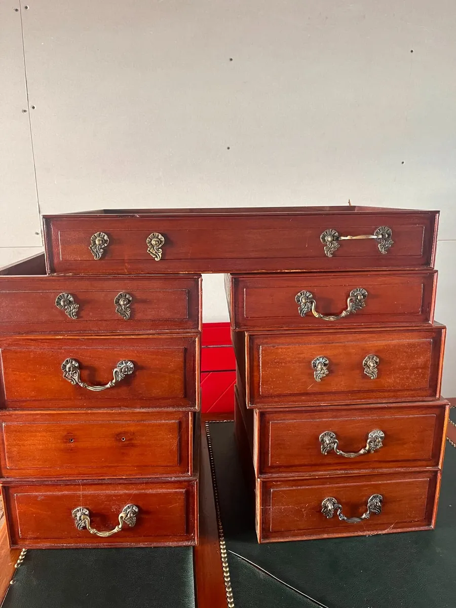 Edwardian Mahogany Partners Desk - Image 4