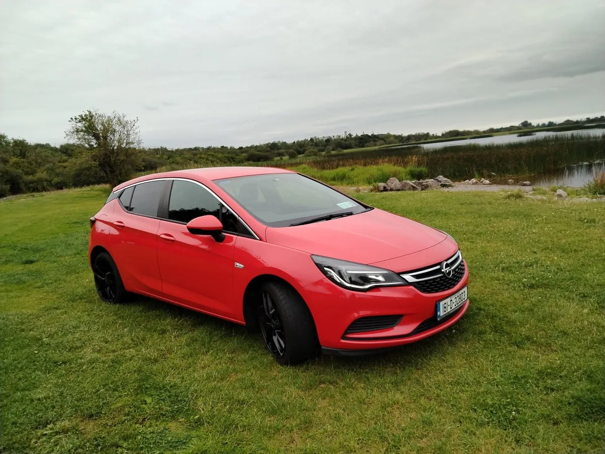 Opel Astra SC Interior 1.0L Ecoflex - Image 1