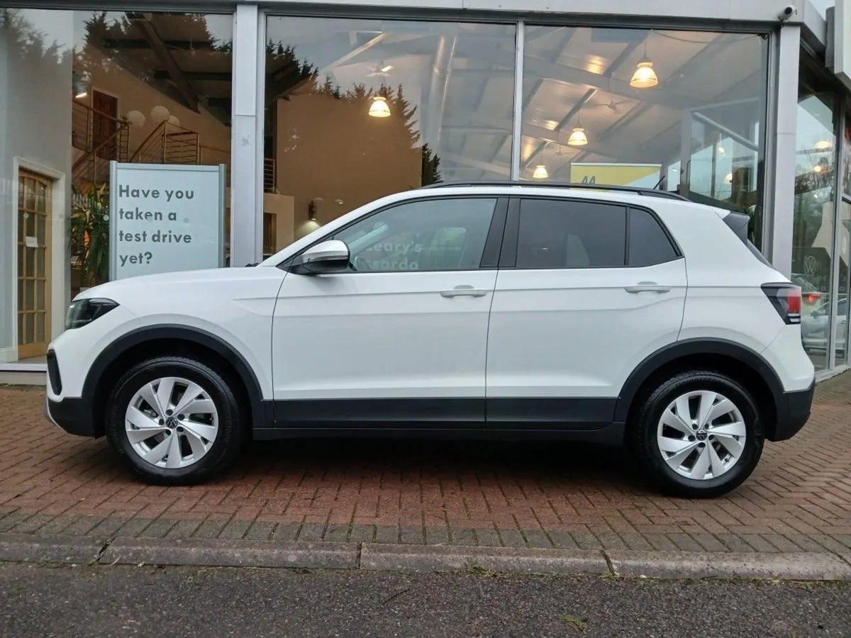 Volkswagen T-Cross Life 1.0 TSI M5F 95hp  White - Image 4
