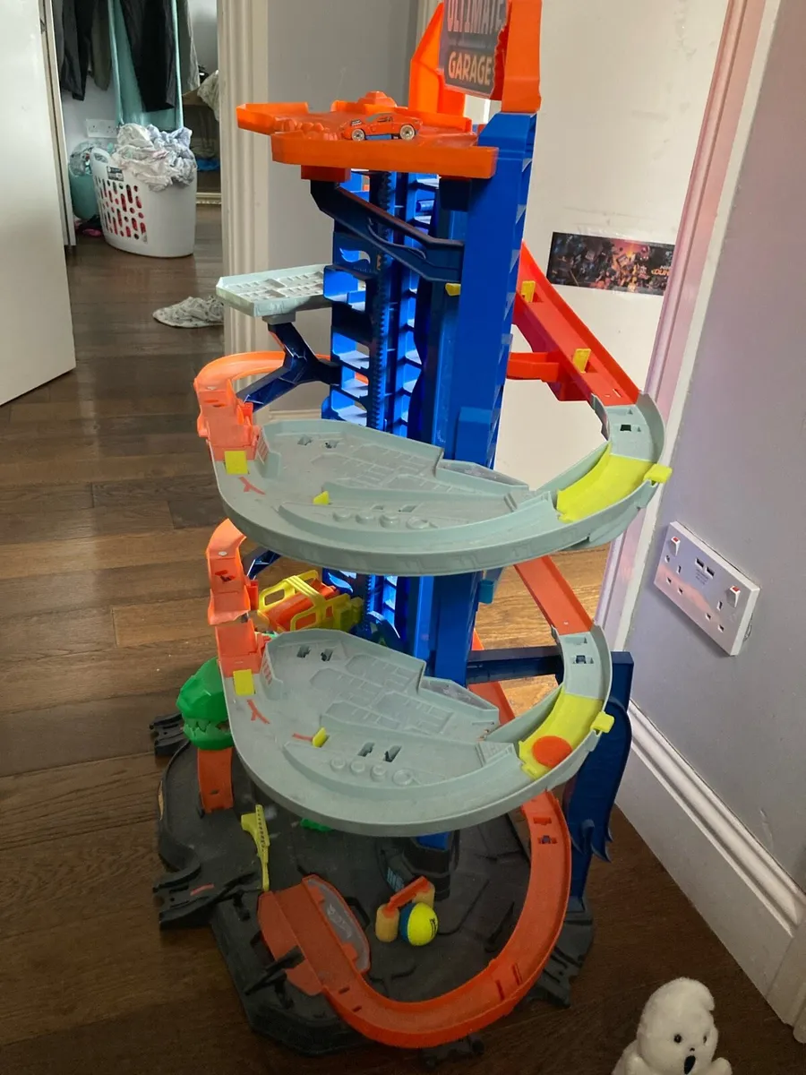 Hot Wheels Ultimate Garage - Image 2