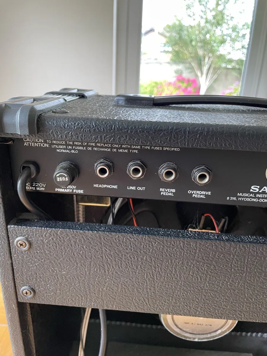 Guitar amplifier - Image 3