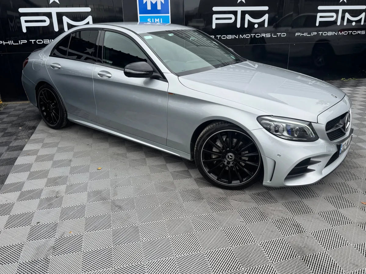 Mercedes-Benz C220D AMG Premium Night Edition Auto - Image 3