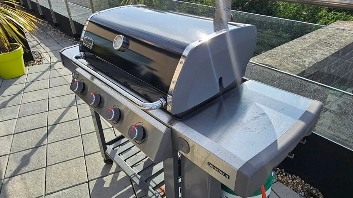 Weber Genesis II - e410 BBQ Barbecue 4 burner - Image 1