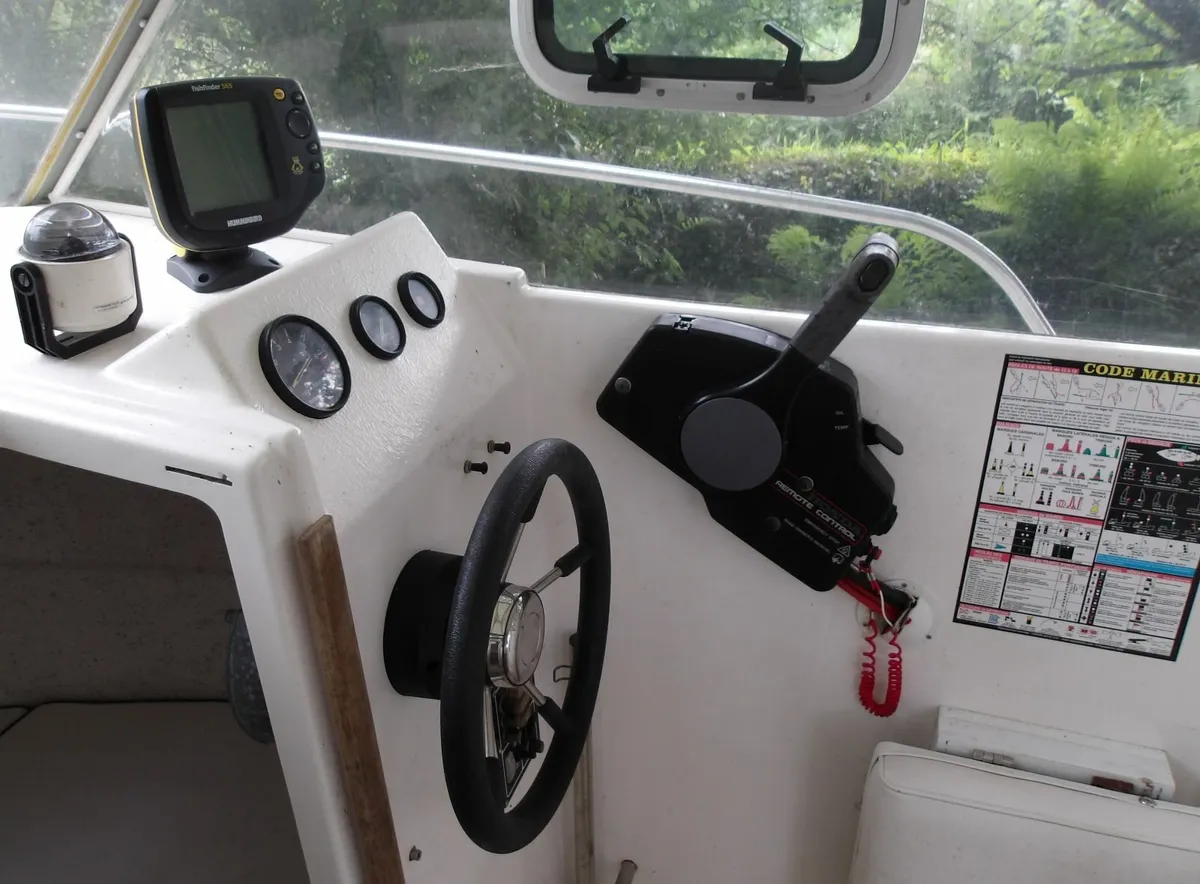 Ocqueteau 485 (with road trailer and rib tender) - Image 2