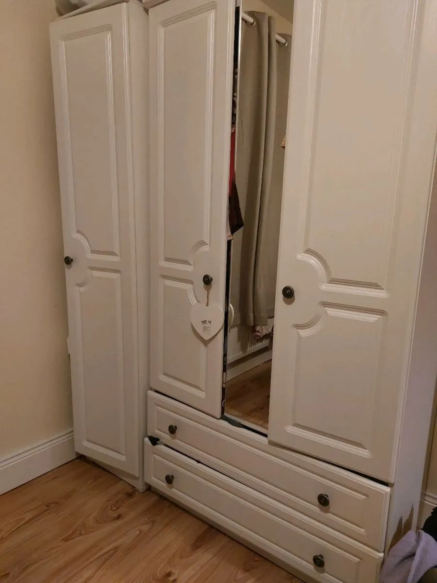 Wardrobe 3ft
