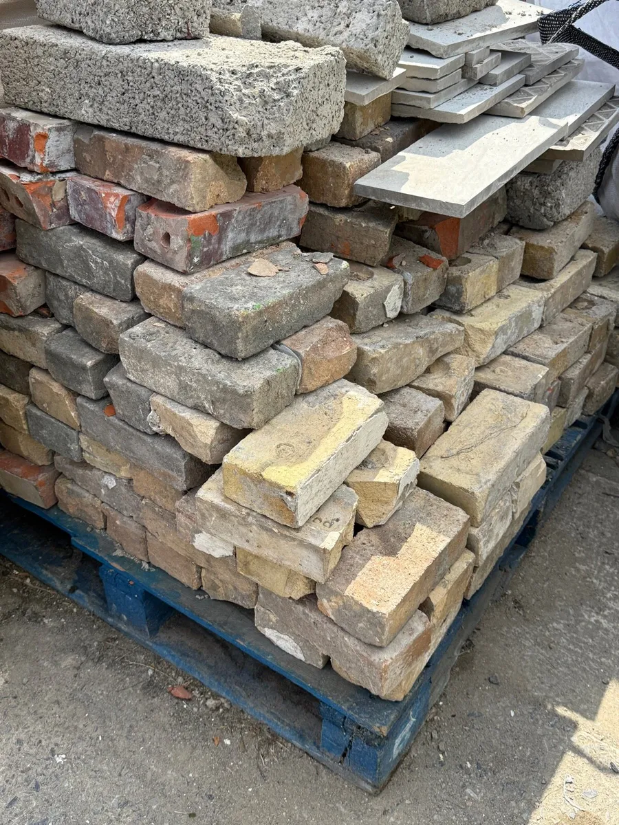 Bricks - Image 3