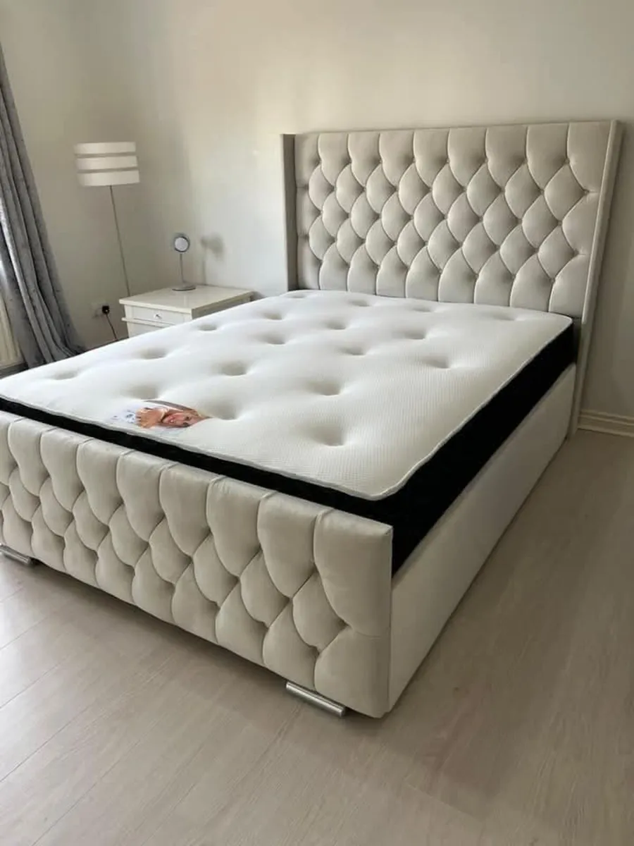 Stylish bed mattress available now
Brand new beds - Image 1