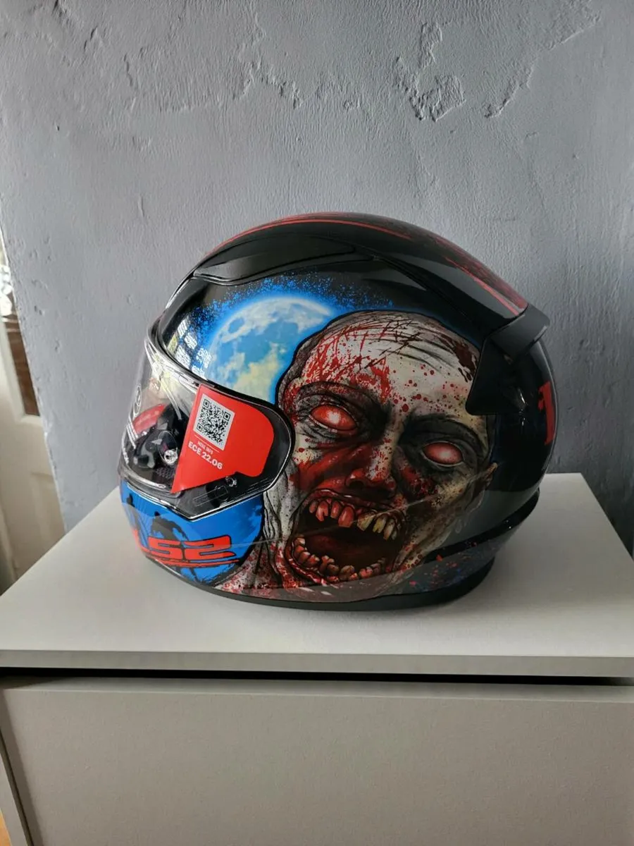 Helmet - Image 3