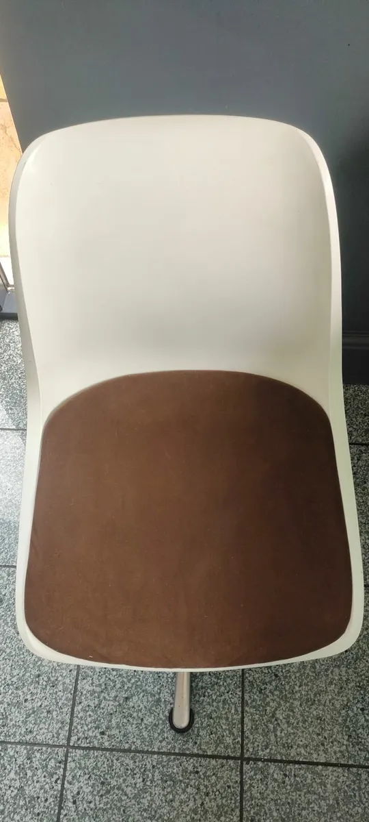 Vintage chair - Image 4