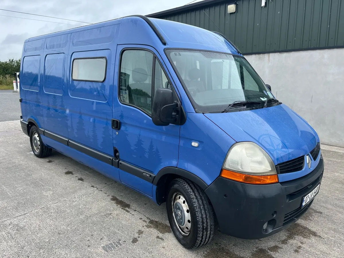 Camper van - Image 2
