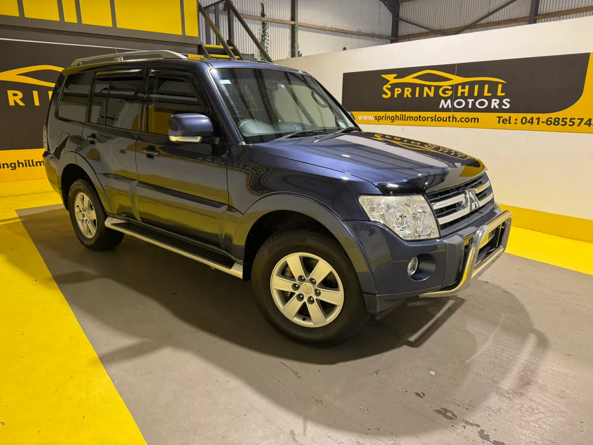 2008 Mitsubishi Pajero 3.2 Auto 5 Seater Crew Cab - Image 2