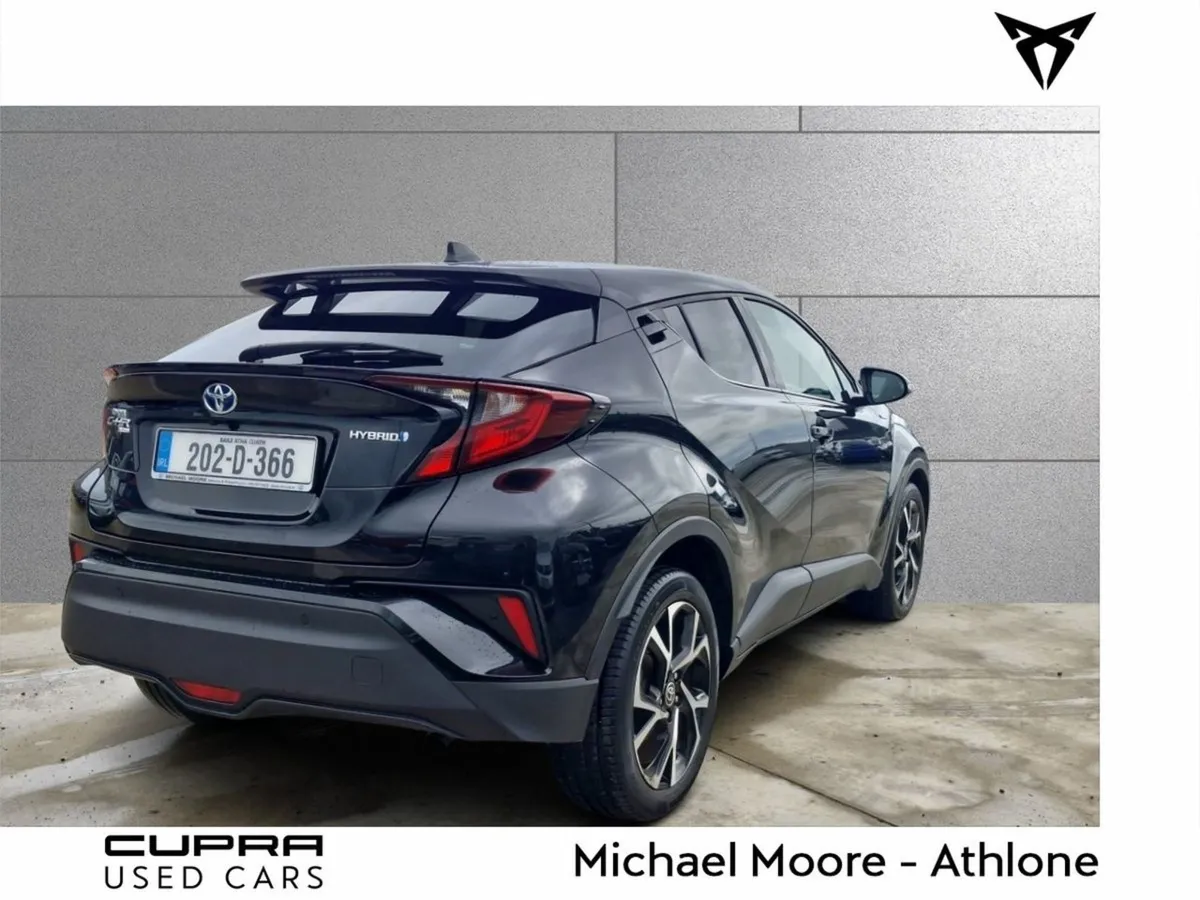 Toyota C-HR 1.8 Hybrid Sport - Image 4