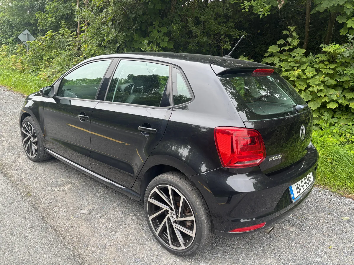 Volkswagen Polo TSI DSG  2015 - Image 2