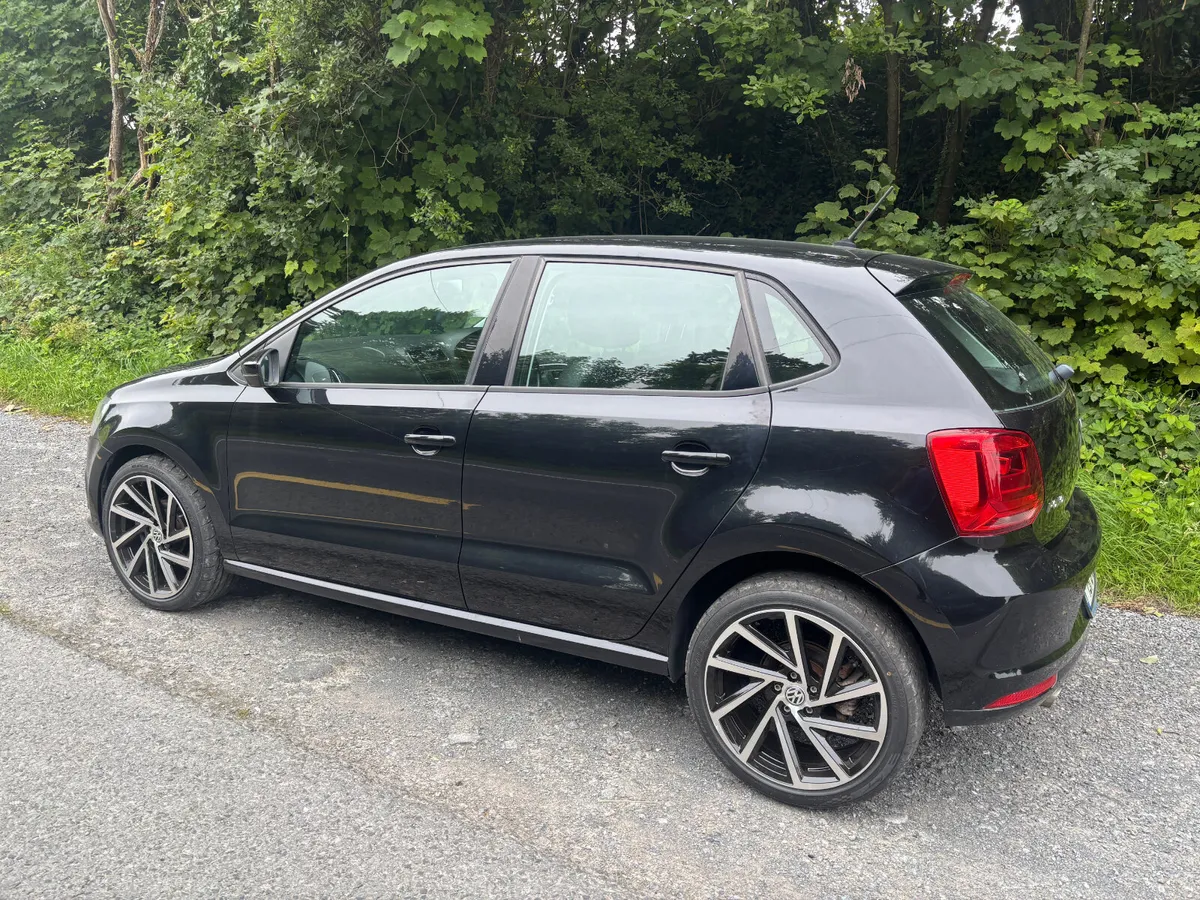 Volkswagen Polo TSI DSG  2015 - Image 3