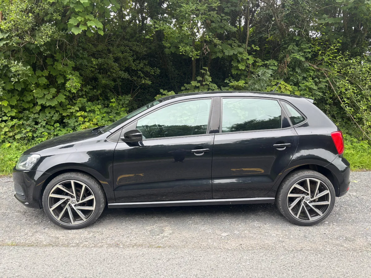 Volkswagen Polo TSI DSG  2015 - Image 4