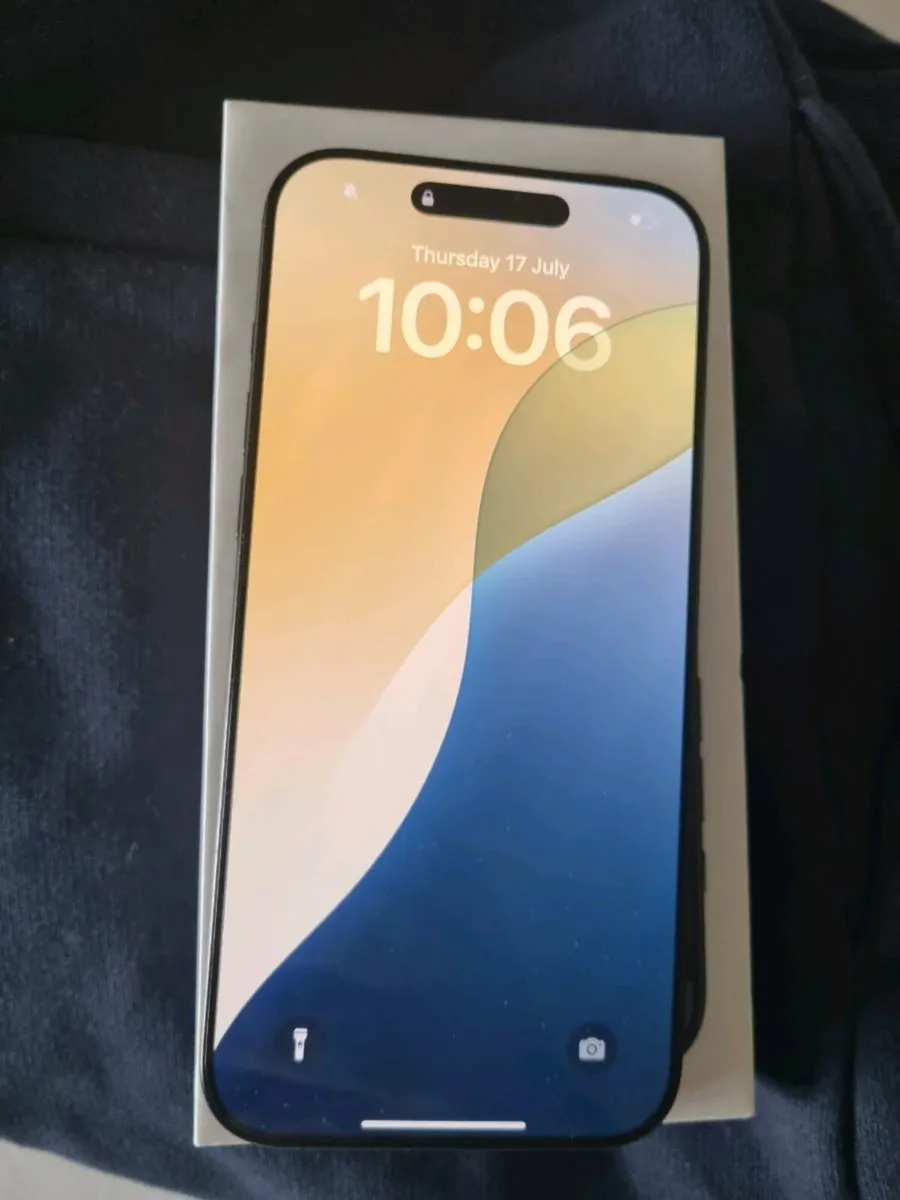 Iphone 16 pro max original - Image 1