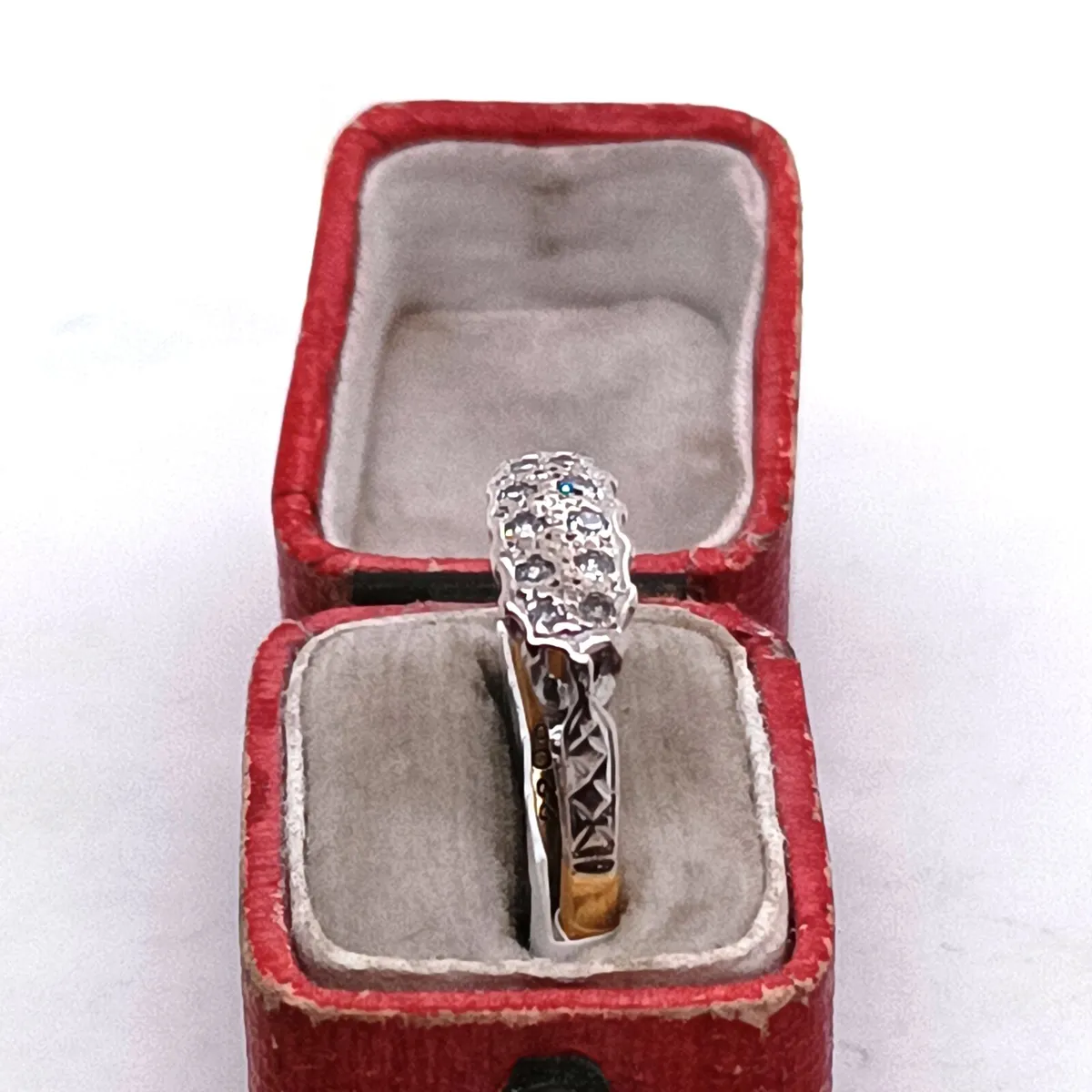 Vintage Diamond Ring , 18k Gold & Platinum - Image 1