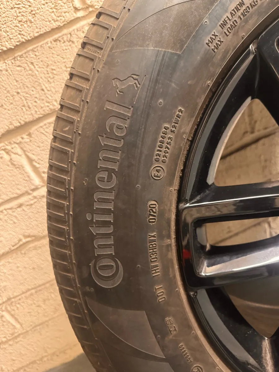 Defender wheels and tyres - Image 3