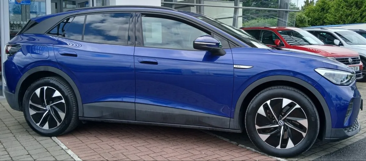 Volkswagen ID.4 Life DX 77kwh 174HP  fully Electr - Image 2