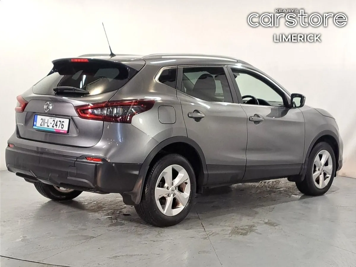 Nissan QASHQAI 1.3 PET SV DCT - Image 3