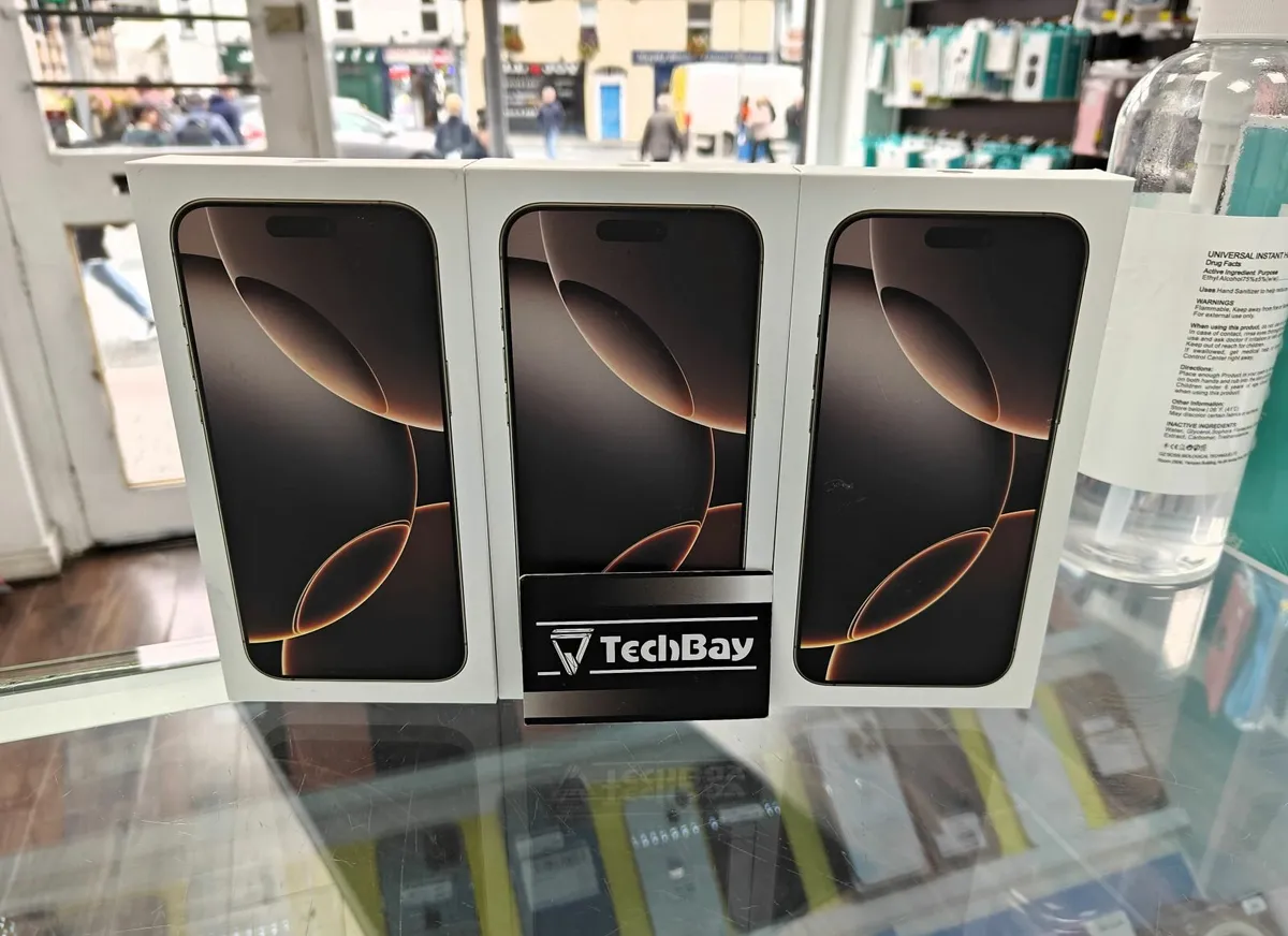 iPhone 16 pro max iPhone 16 pro max