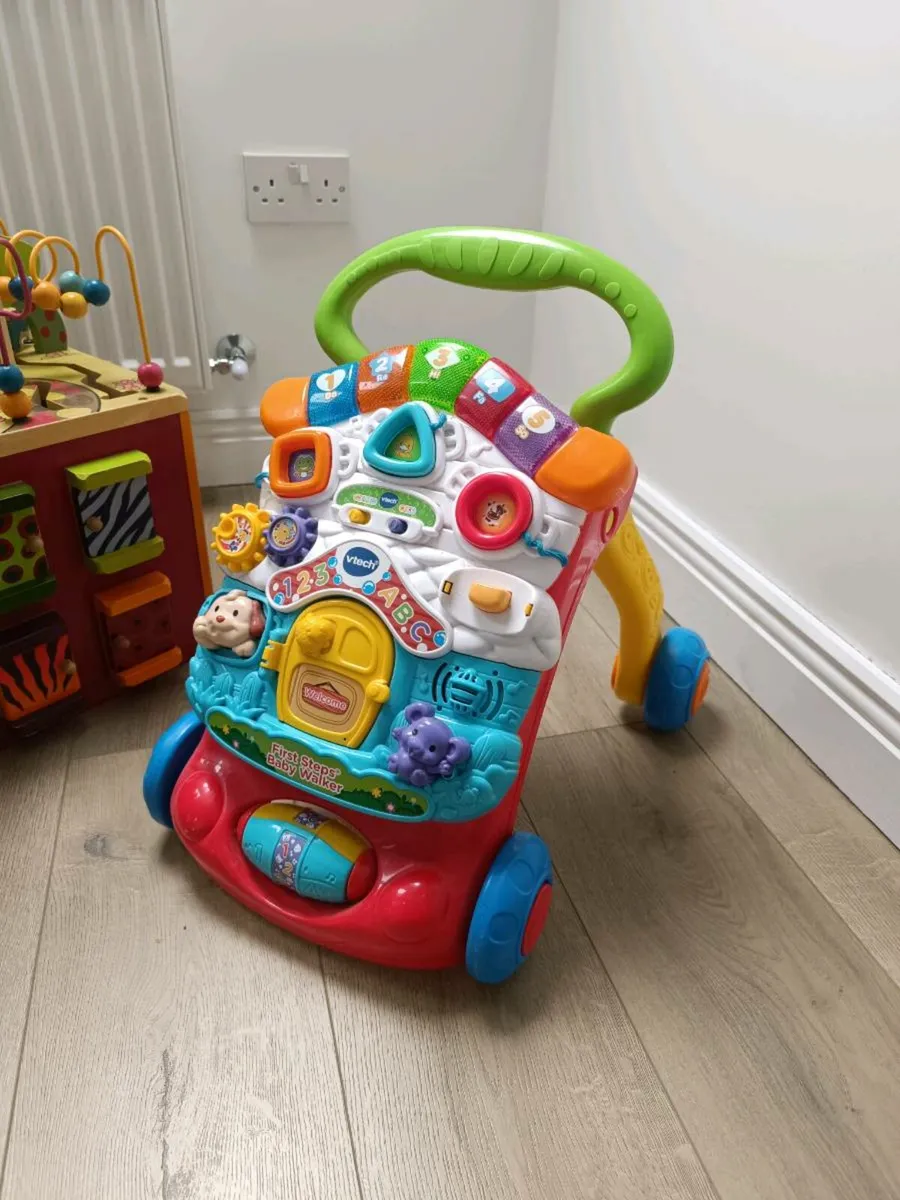 Walker, activity box for toddlers - Image 2