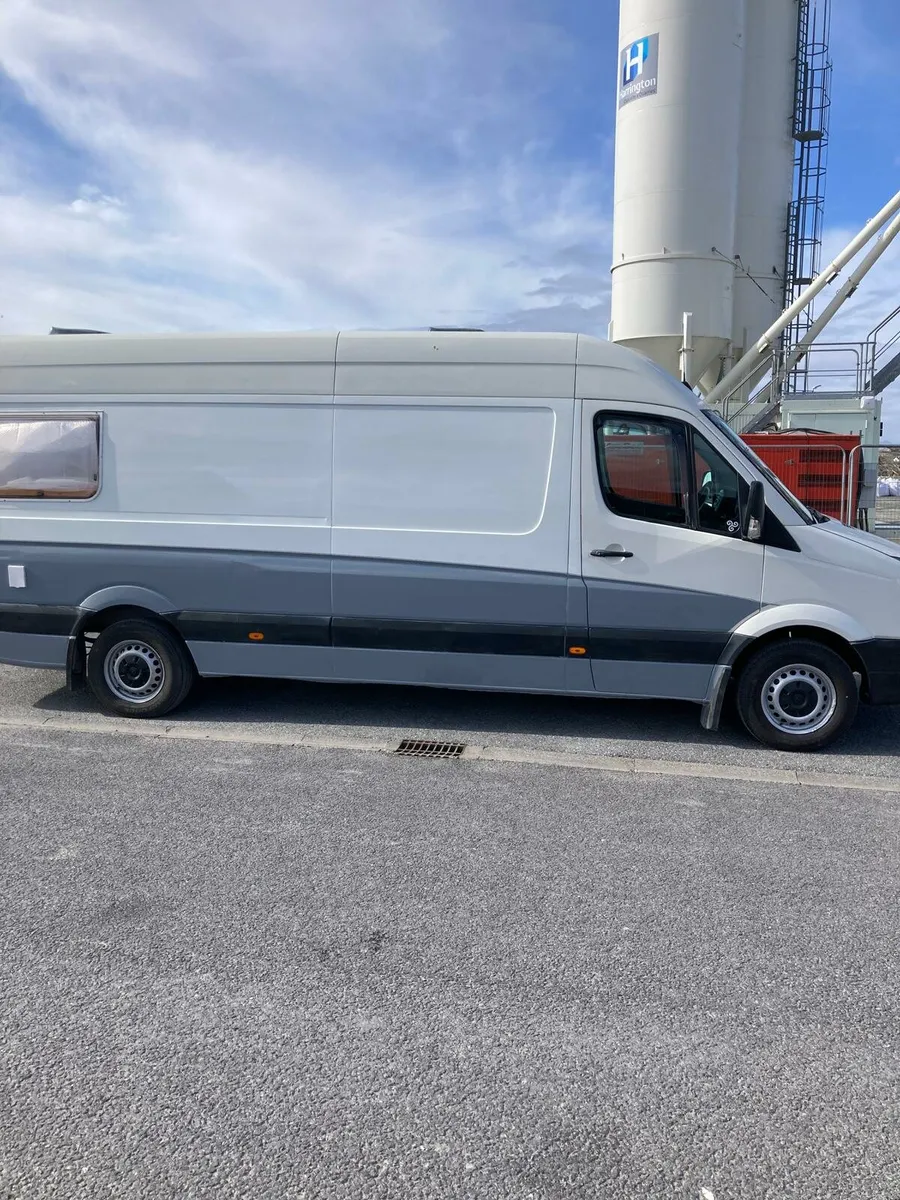 VW   Camper Van   lWB HR - Image 4