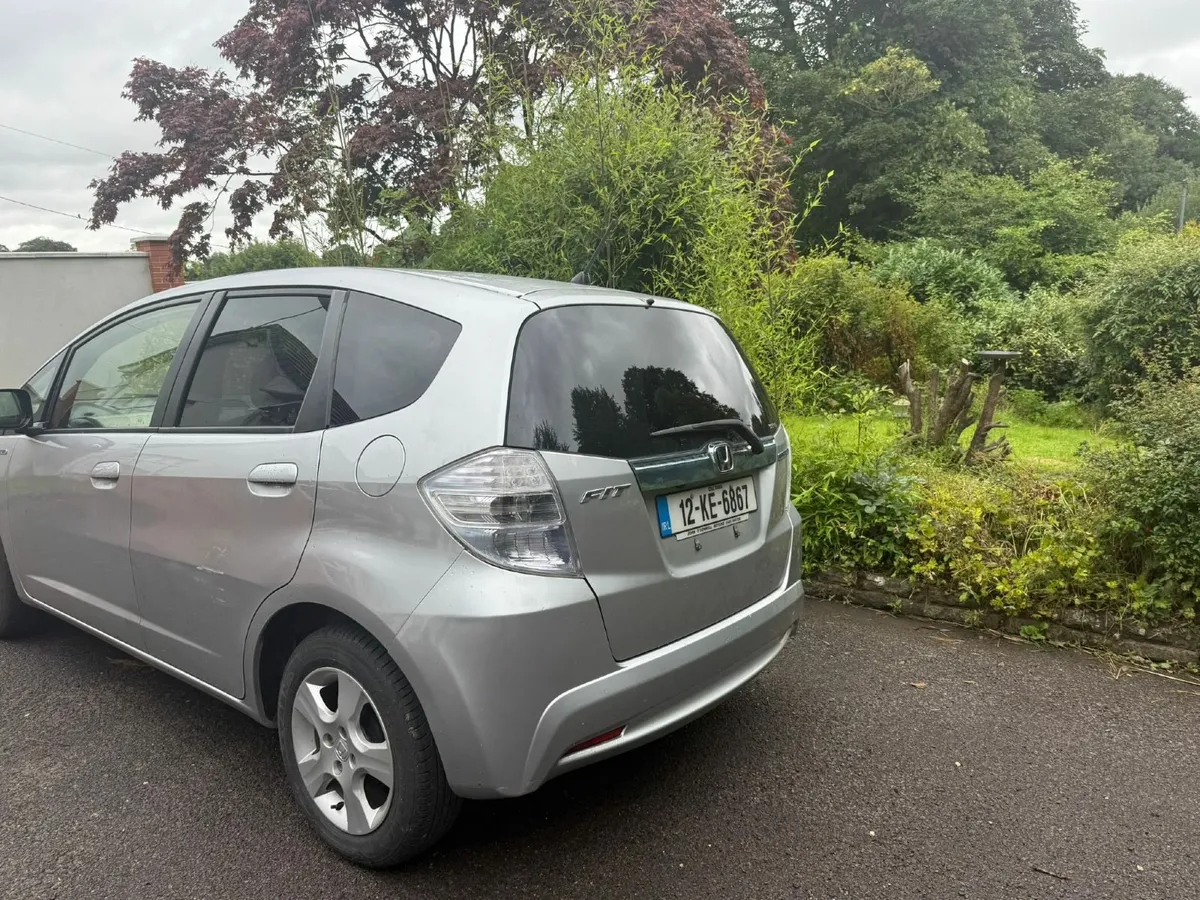 2012 Honda Fit 1.3 Hybrid Automatic Car - Image 3