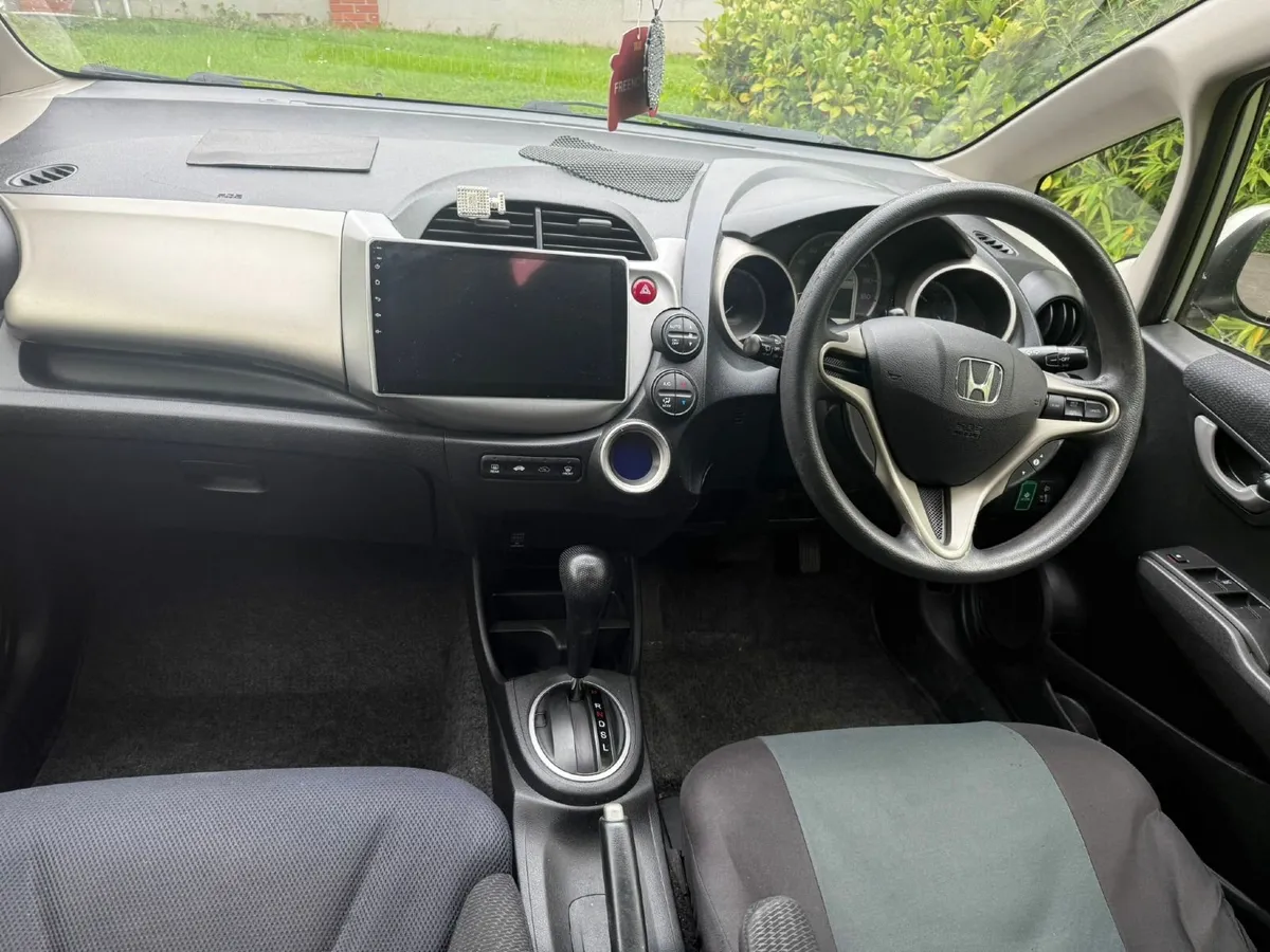 2012 Honda Fit 1.3 Hybrid Automatic Car - Image 4