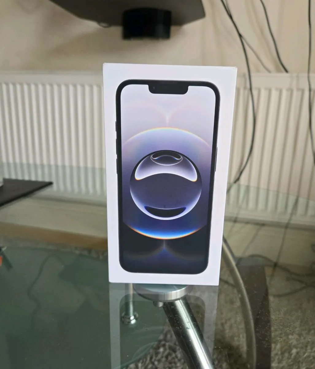 Apple Iphone 16e 128GB - Image 1