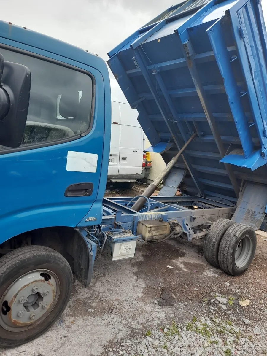 Toyota Dyna - Image 2
