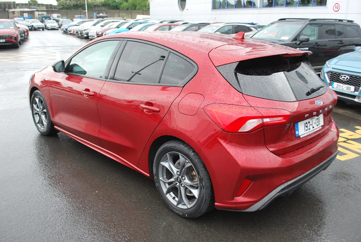 Ford Focus 2019 - Image 3