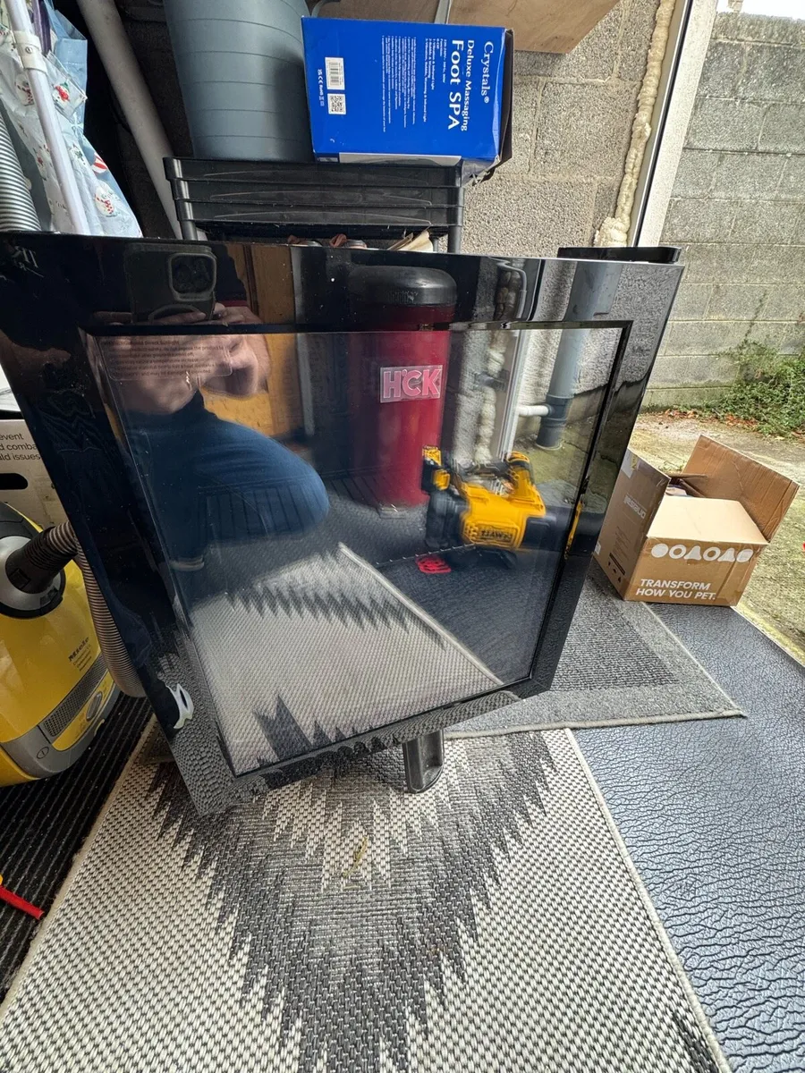 Counter top 48 litre beverage / beer cooler - Image 1