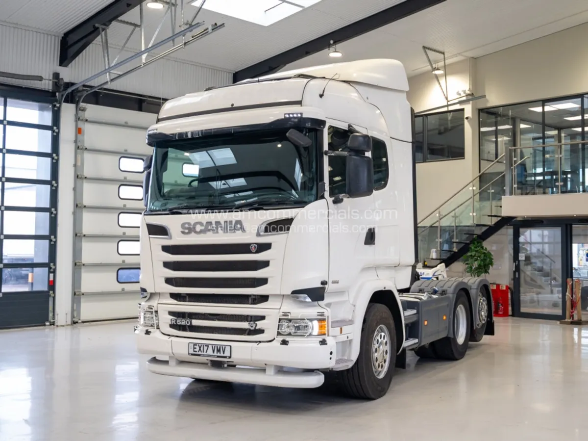 2017 (17) SCANIA R520 HIGHLINE V8 6X2 TAG - Image 3