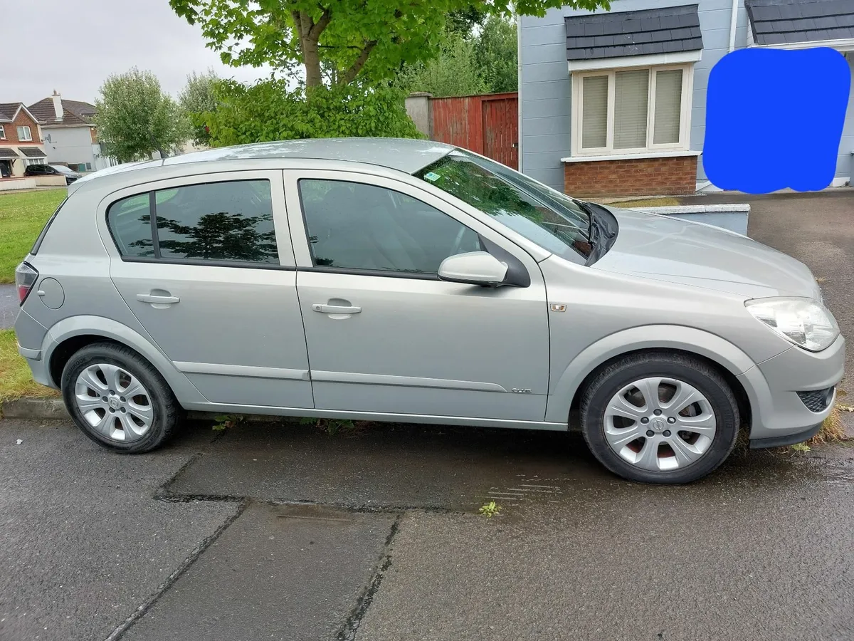 Opel Astra 2009 - Image 4