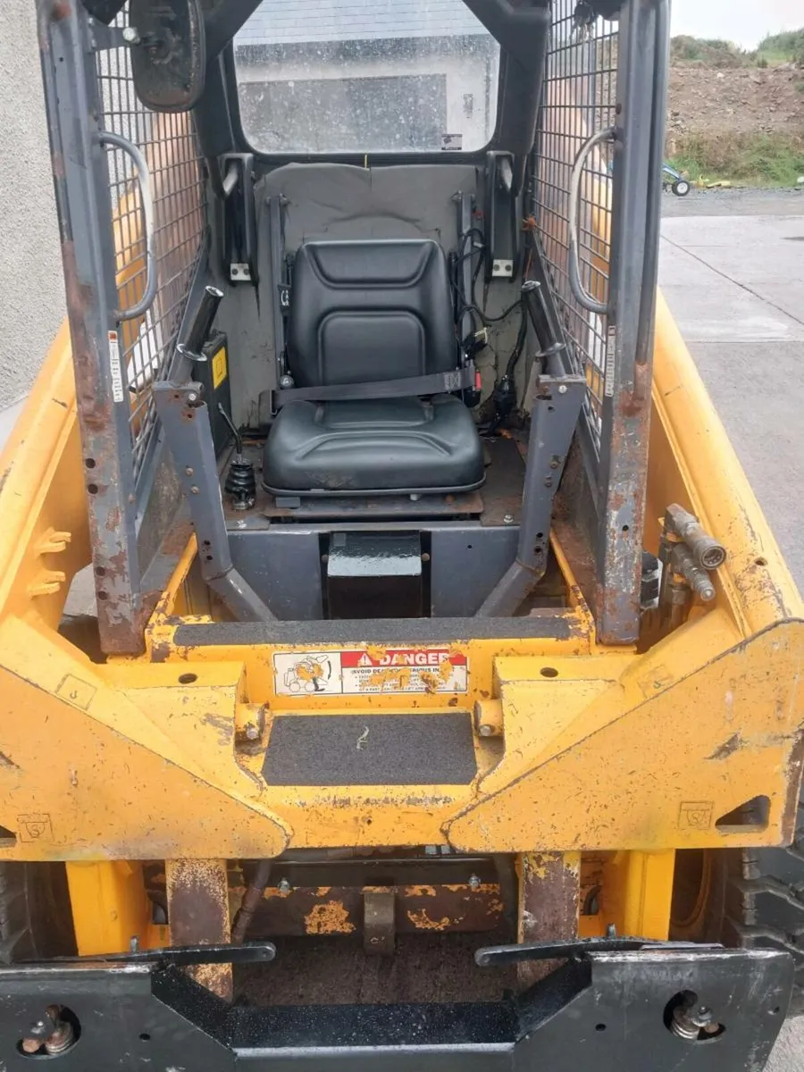Mustang 2054 skidsteer - Image 2