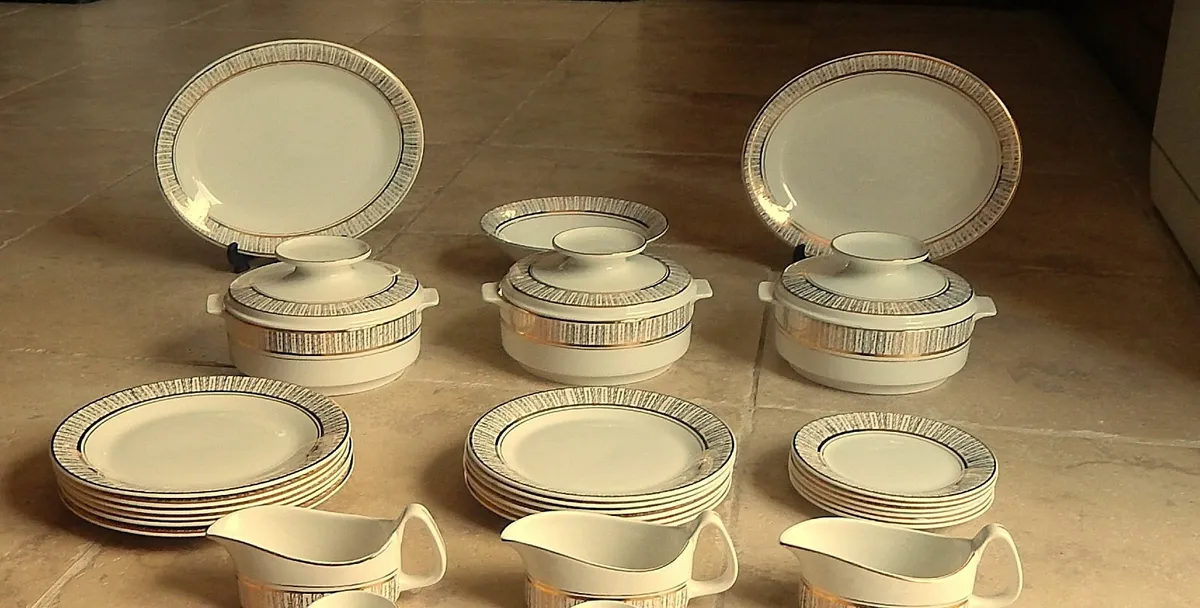 Arklow Pottery Kingsway 27 Piece Dinner Service - Image 2