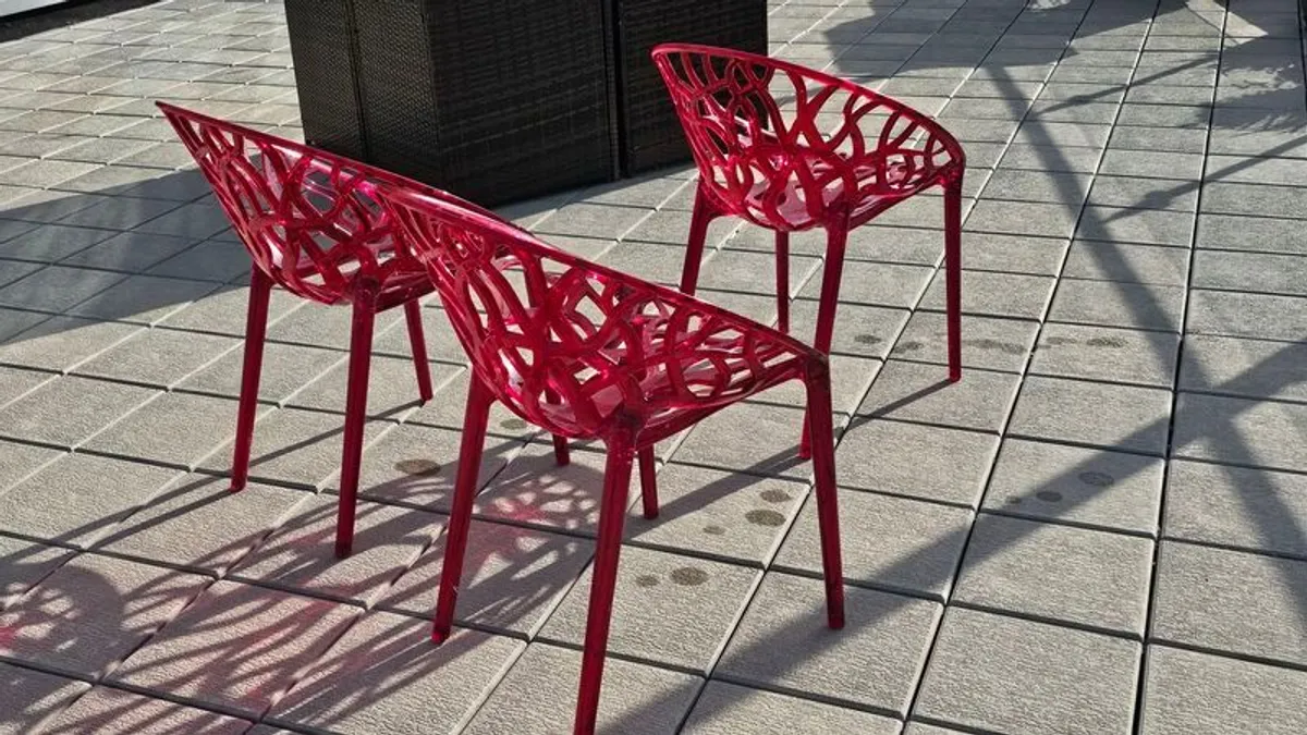 CRYSTAL Arm Chairs x 6 1,800 euro new - Red Translucent - Image 3