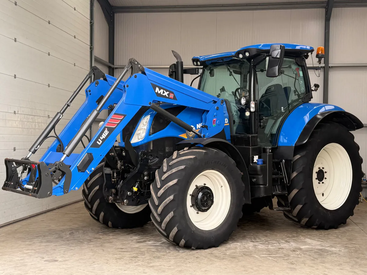 NewHolland T7.210 AutoCommand & MX Loader - Image 1
