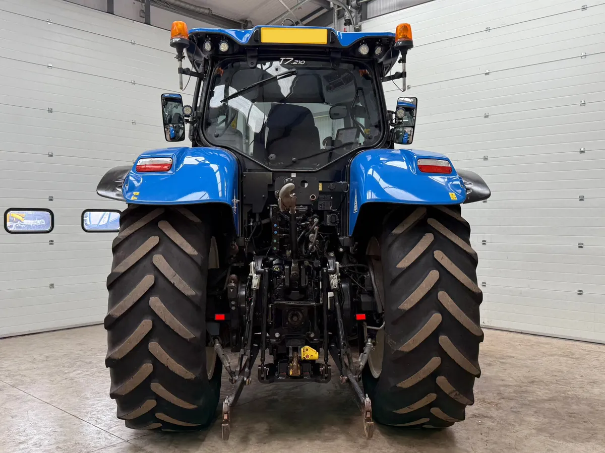 NewHolland T7.210 AutoCommand & MX Loader - Image 4