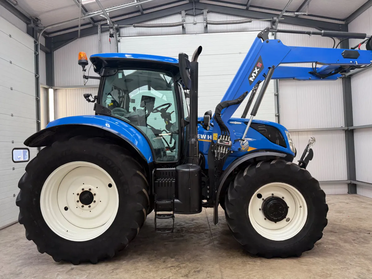 NewHolland T7.210 AutoCommand & MX Loader - Image 2