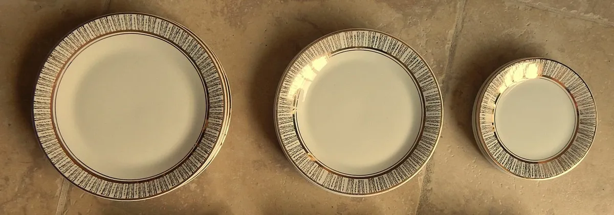 Arklow Pottery Kingsway 27 Piece Dinner Service - Image 3