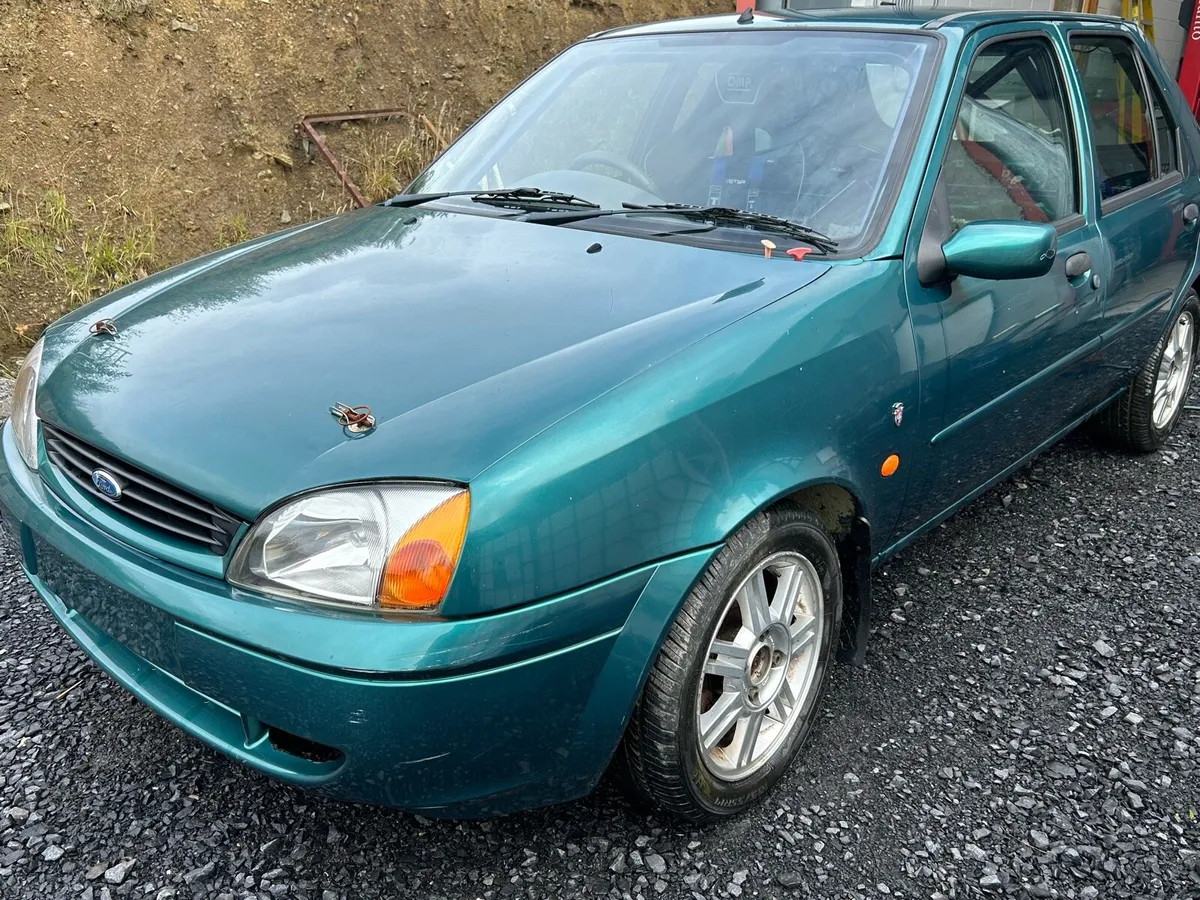 1.2 Ford Fiesta track car - Image 1
